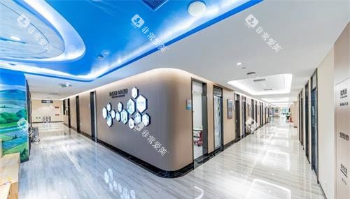 厦门麦芽口腔医院走廊环境