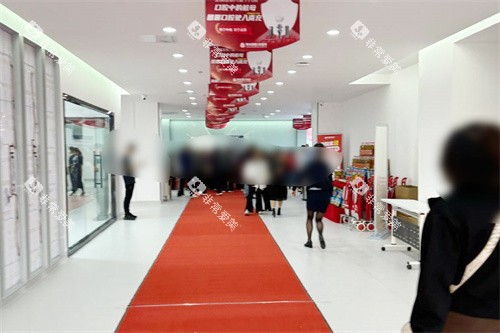 南充团圆口腔医院走廊环境