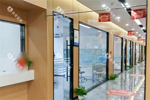 洛阳中诺口腔医院走廊环境